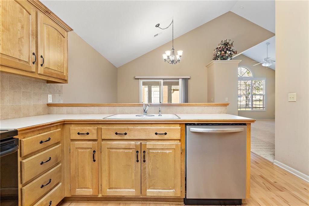 15191 S Symphony Drive — photo 15