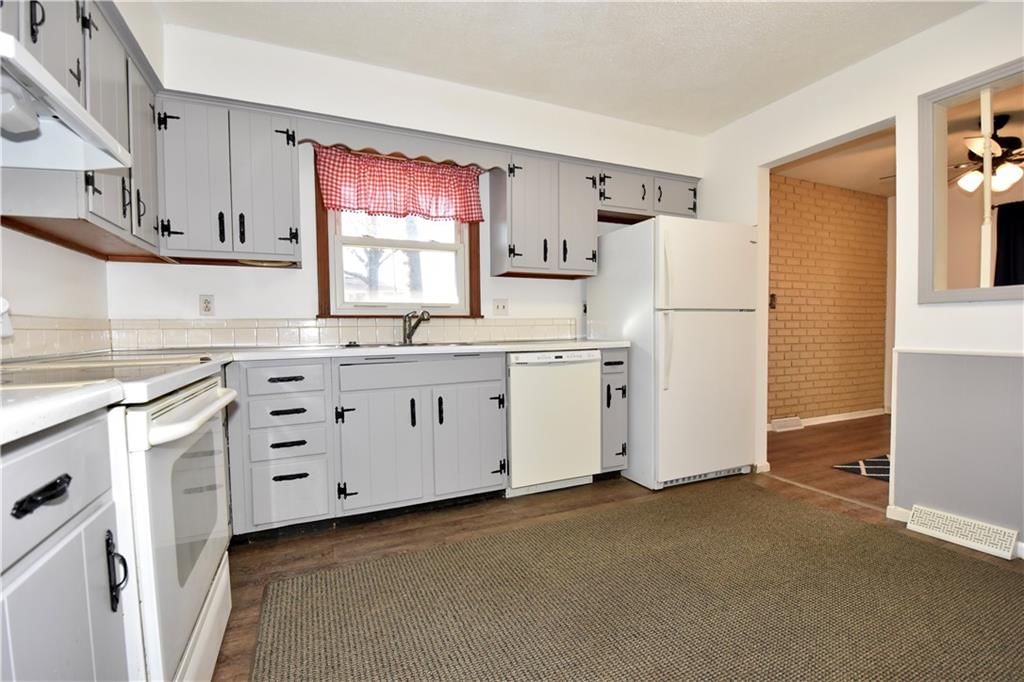 3912 S Coventry Drive — photo 17