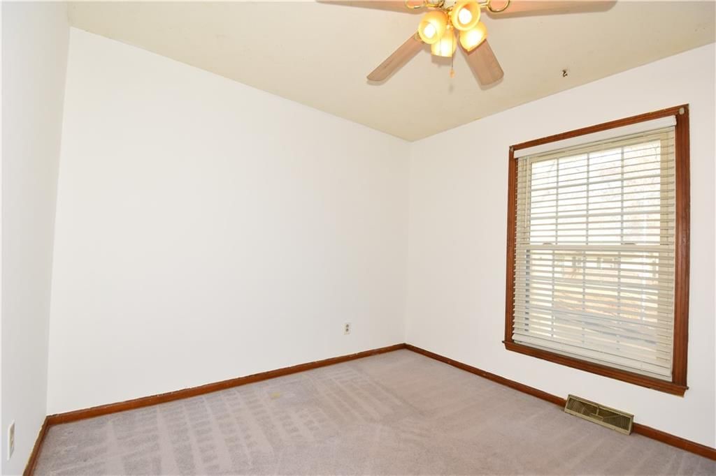 3912 S Coventry Drive — photo 31