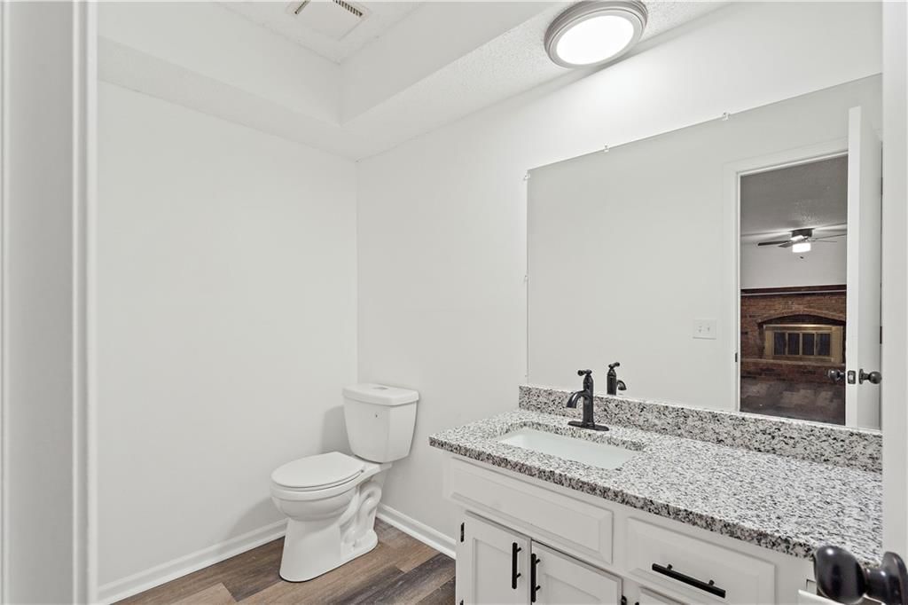 11820 Bristol Avenue — photo 26