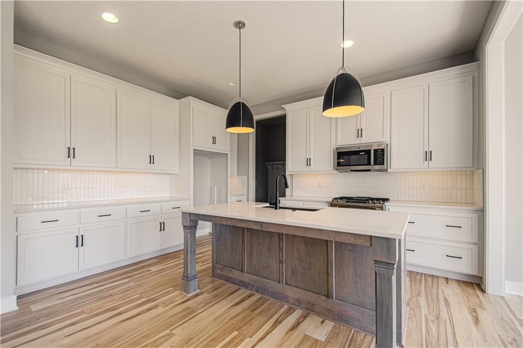 1551 SW Arbor Park Drive — photo 8