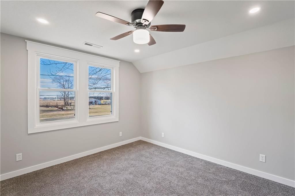 213 S Elm Street — photo 23