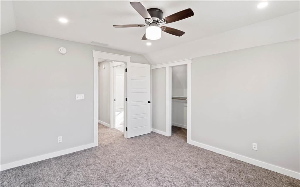 213 S Elm Street — photo 25
