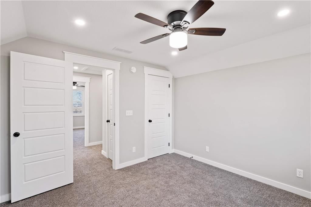 213 S Elm Street — photo 30
