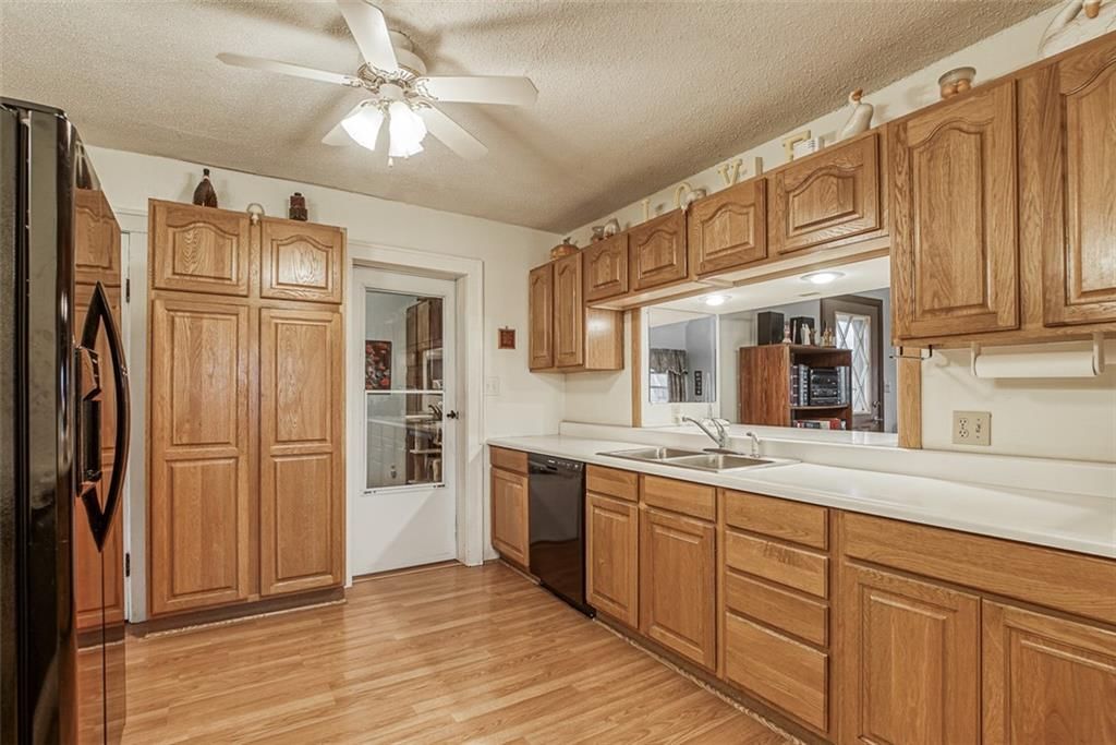 10300 Lane Avenue — photo 31