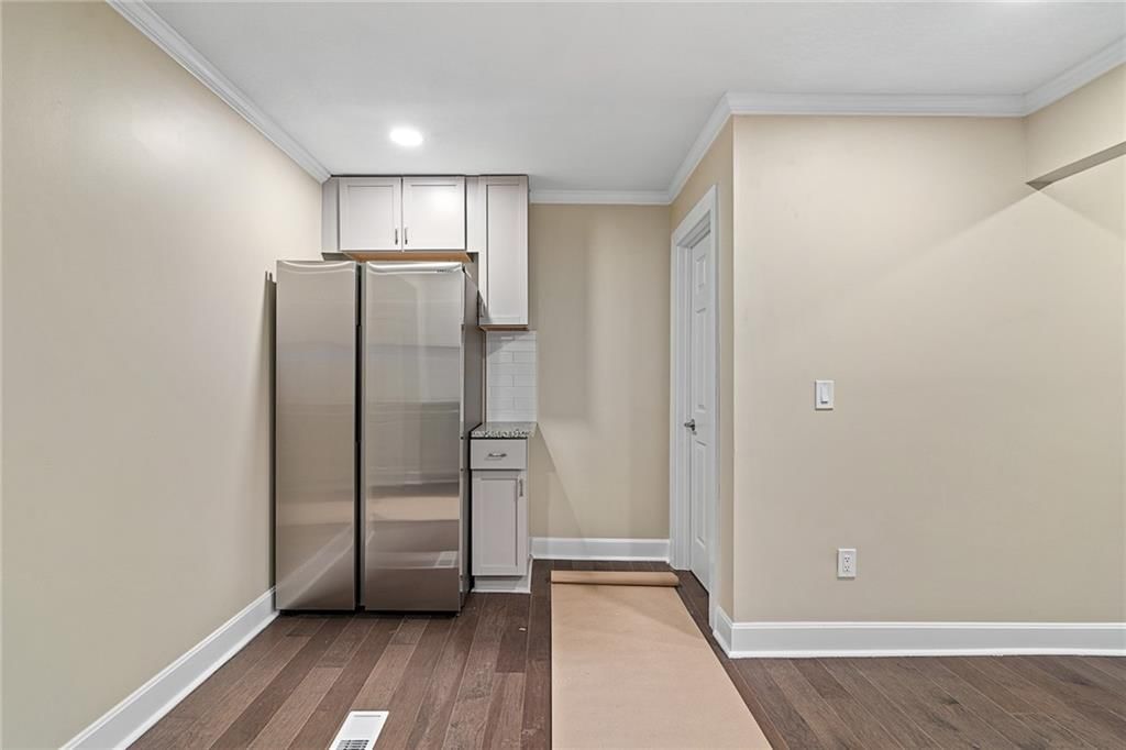 5043 Oakland Avenue — photo 14