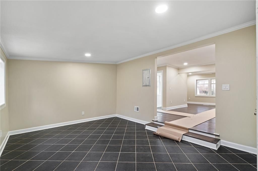 5043 Oakland Avenue — photo 16