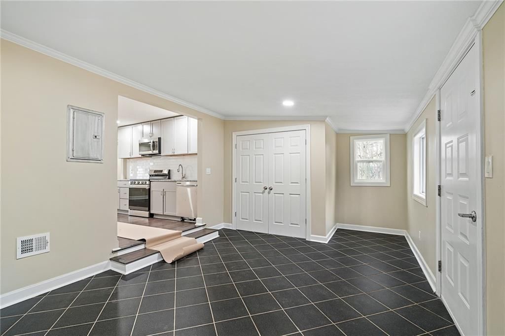 5043 Oakland Avenue — photo 18