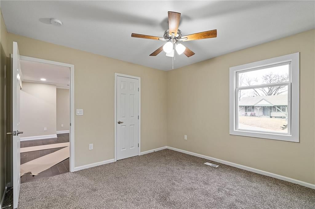 5043 Oakland Avenue — photo 21
