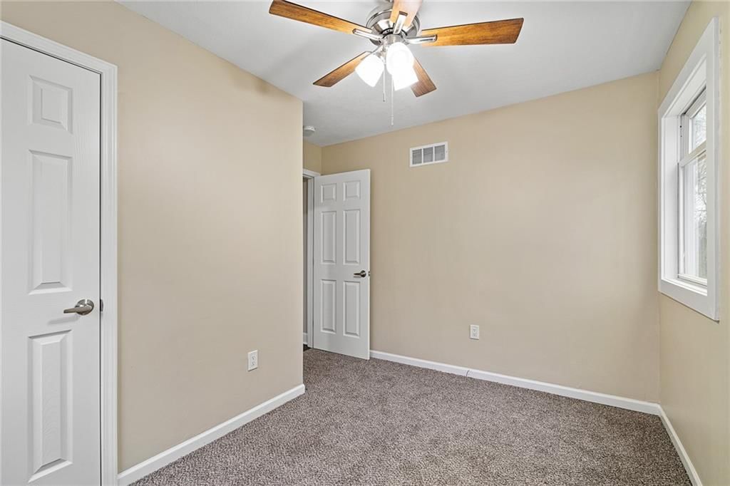 5043 Oakland Avenue — photo 24