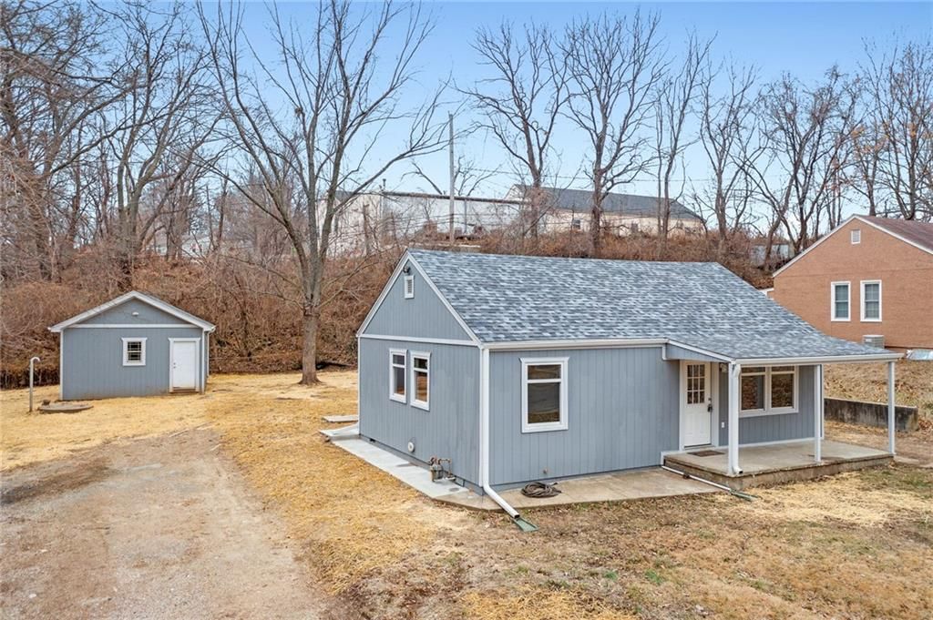 5043 Oakland Avenue — photo 32