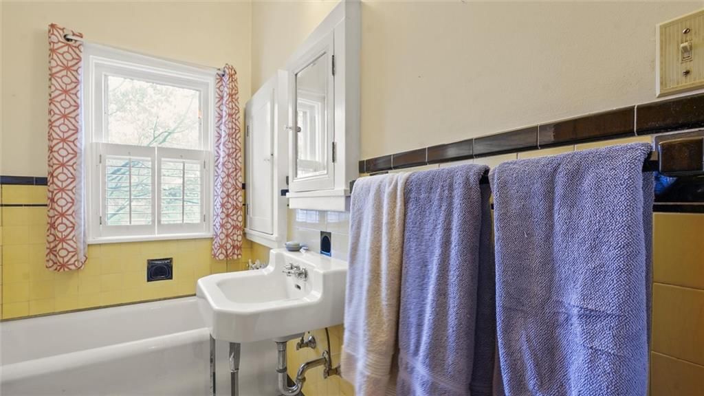 418 E Mississippi Street — photo 24