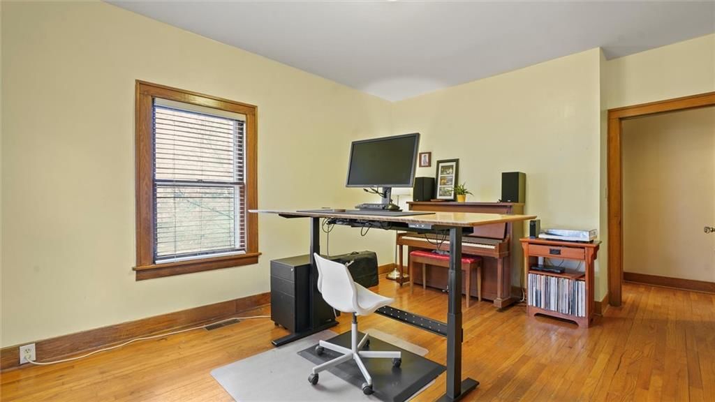 418 E Mississippi Street — photo 26