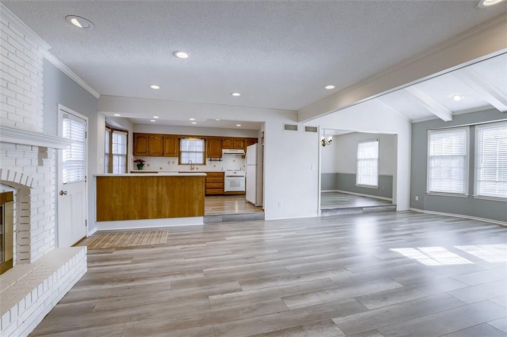6400 W 159th Terrace — photo 11