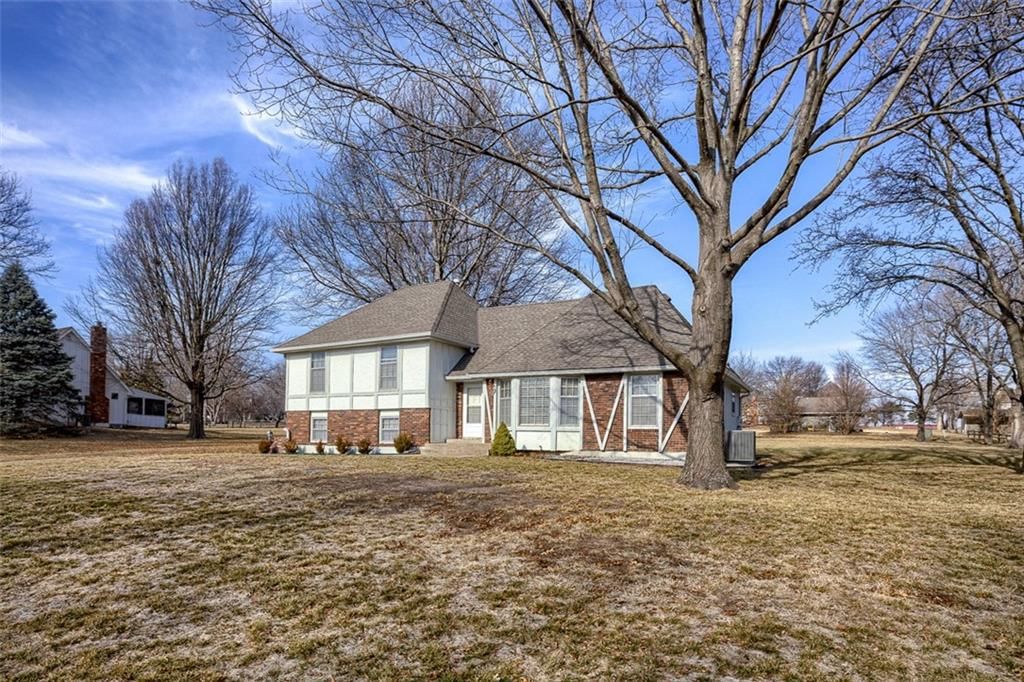 6400 W 159th Terrace — photo 3
