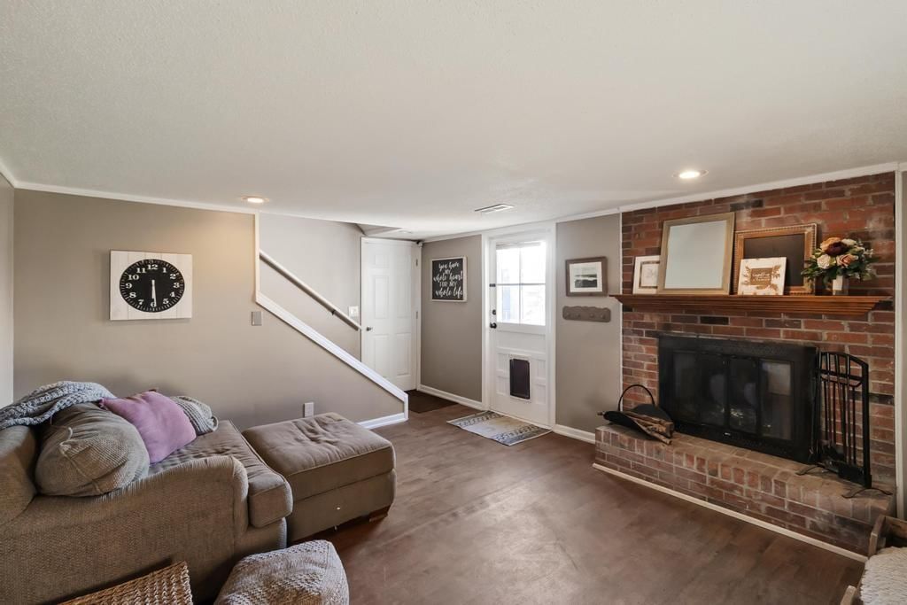 10926 Bales Avenue — photo 27