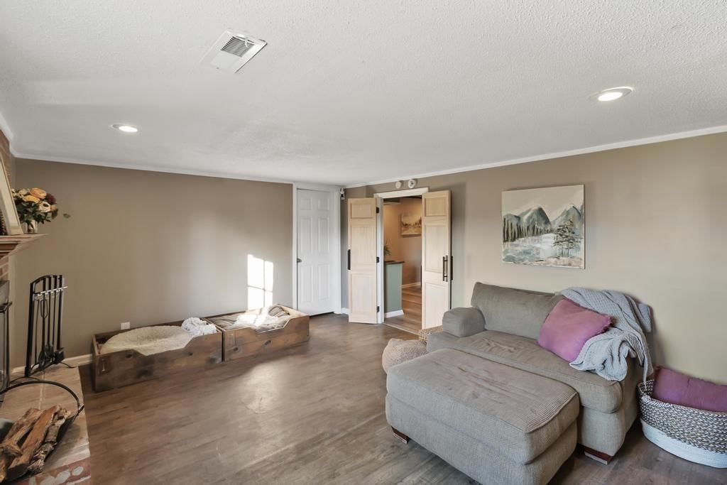 10926 Bales Avenue — photo 30