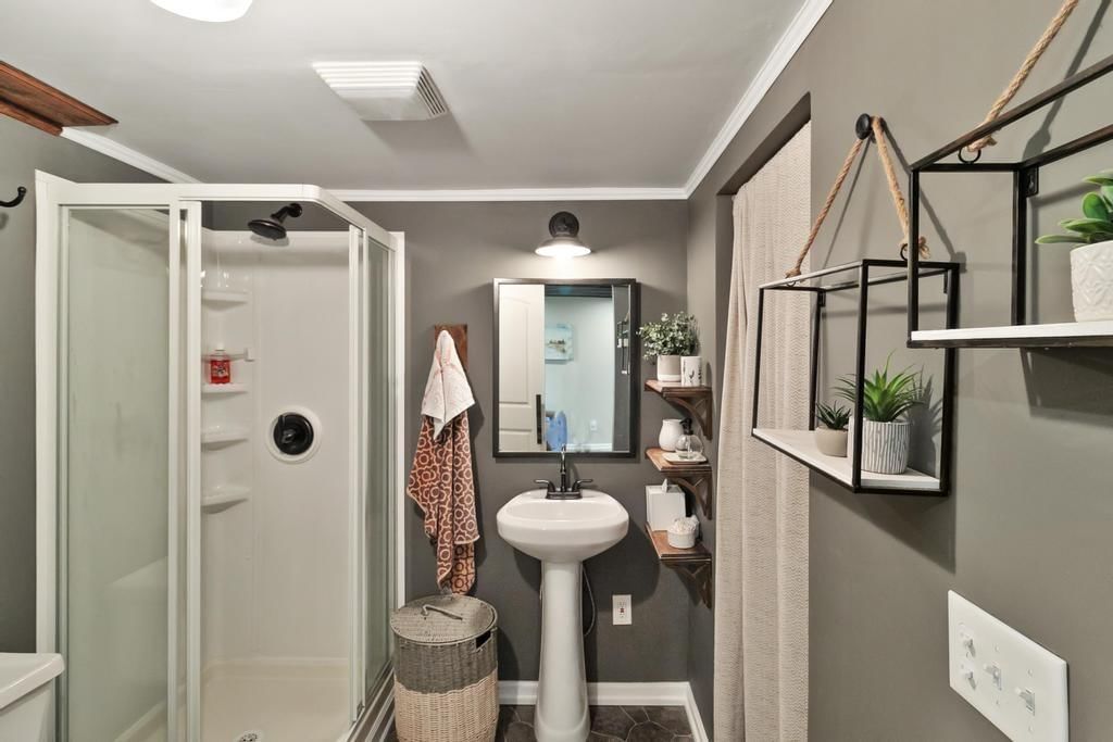 10926 Bales Avenue — photo 32