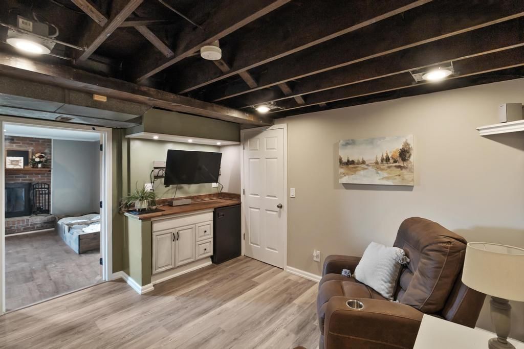 10926 Bales Avenue — photo 35