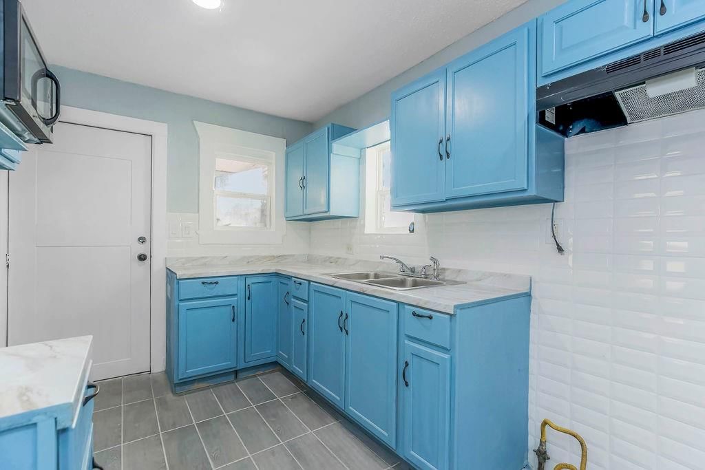 1511 N 24th Street — photo 12