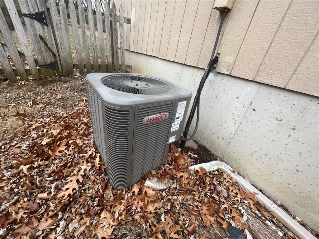 721 Deerfield Street — photo 28