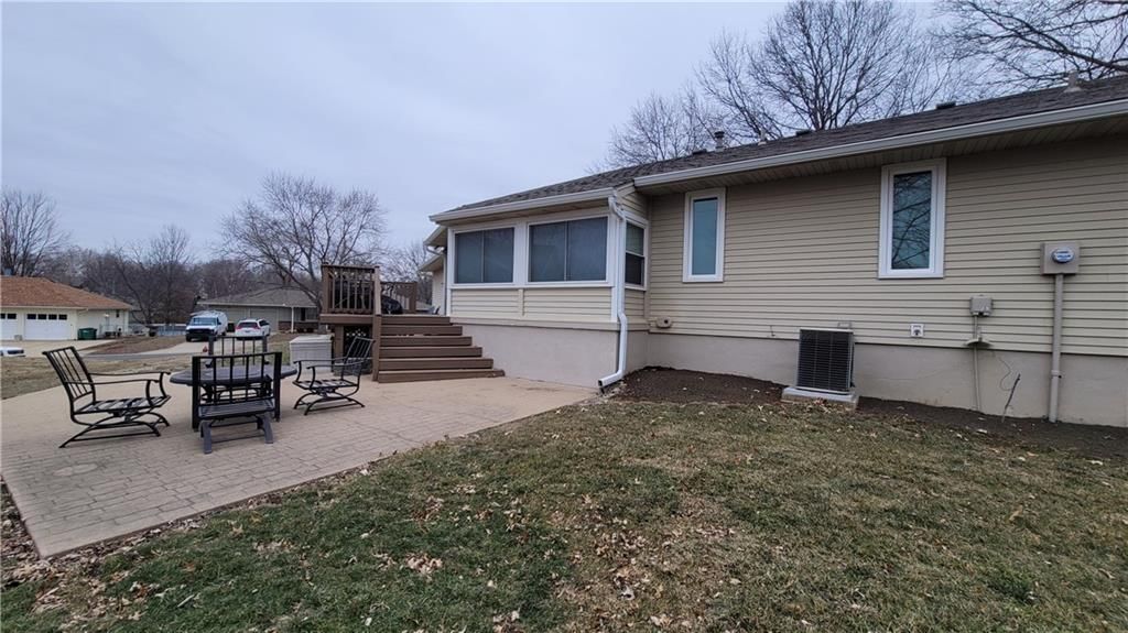 1304 N Elm Street — photo 18