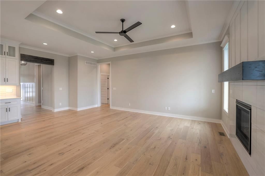 17384 S Hall Street — photo 24