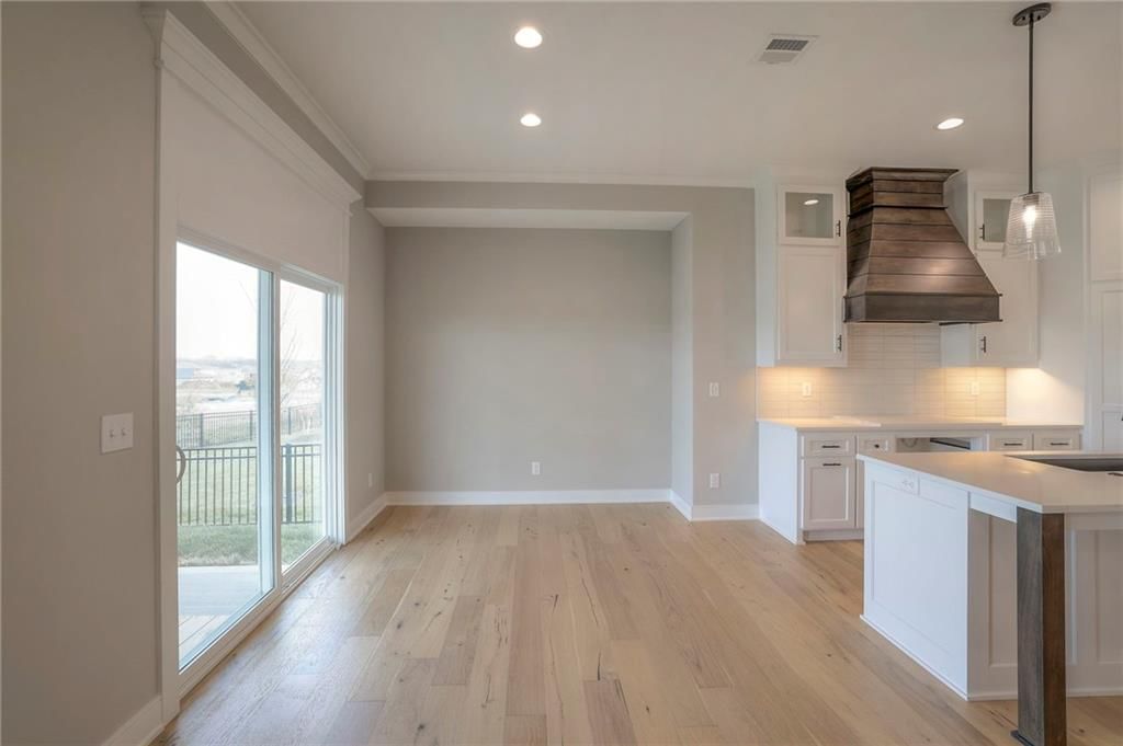 17384 S Hall Street — photo 27
