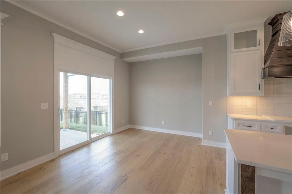 17384 S Hall Street — photo 28