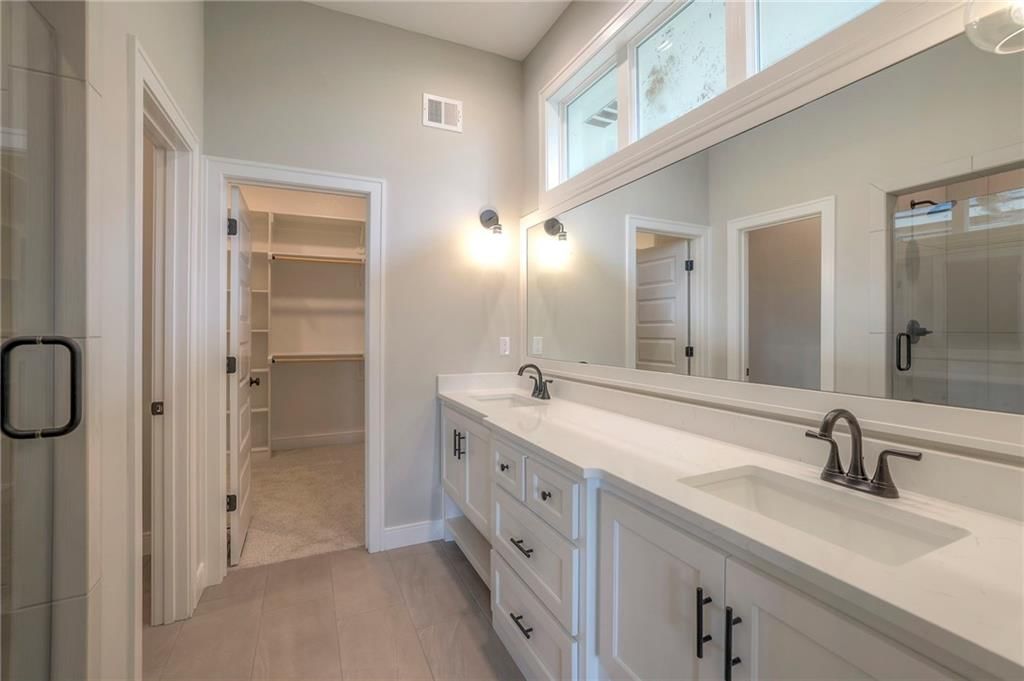 17384 S Hall Street — photo 41