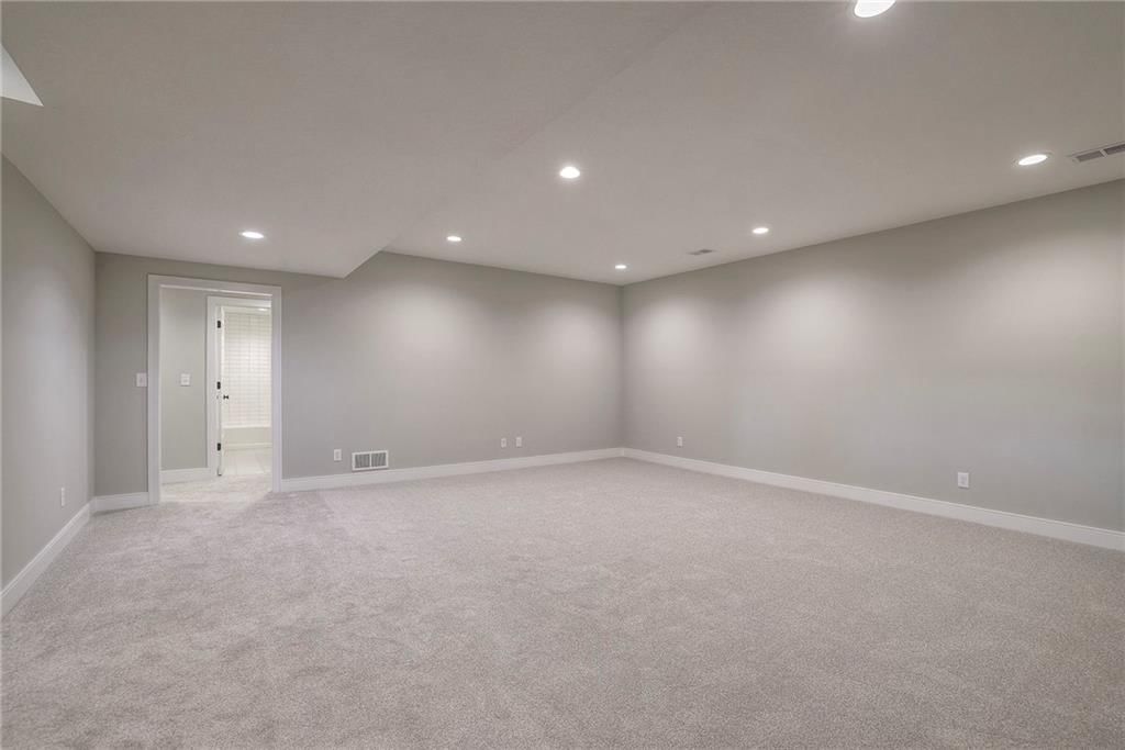 17384 S Hall Street — photo 49