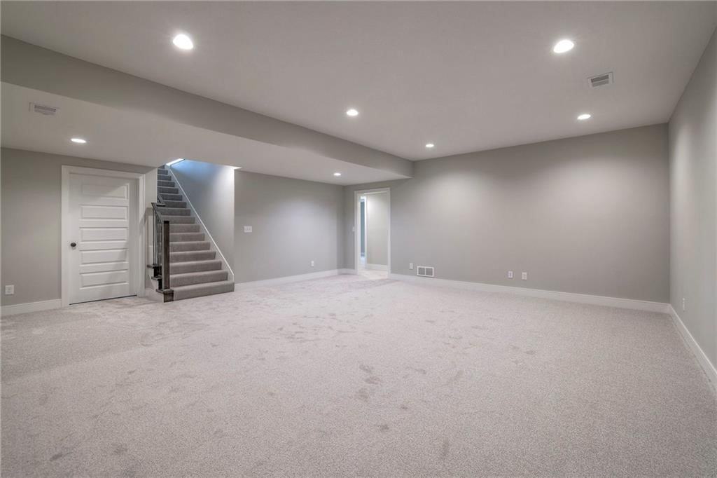 17384 S Hall Street — photo 50