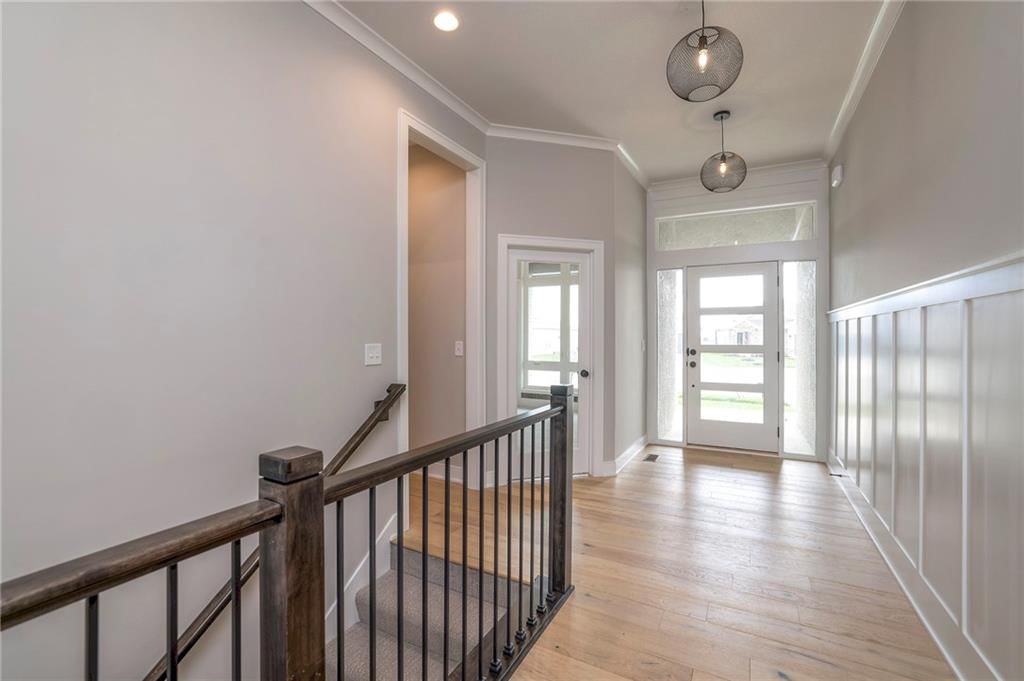 17384 S Hall Street — photo 8