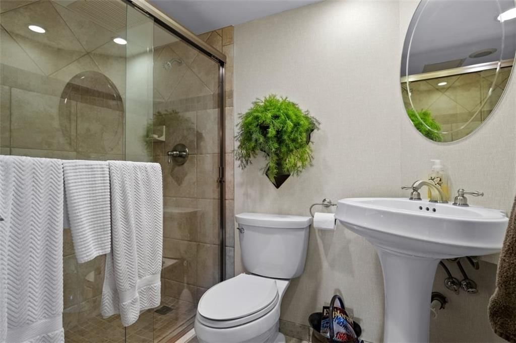 2525 Main #302 Street — photo 7