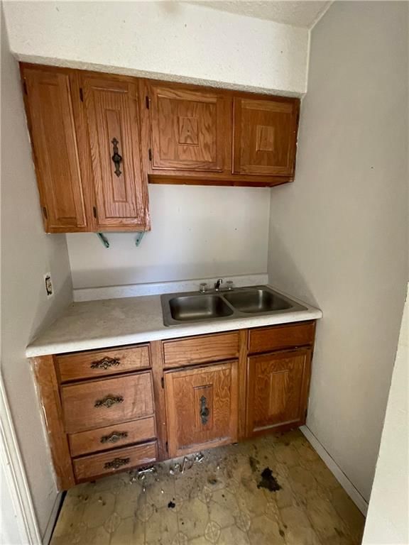 309 S Osage Street — photo 9