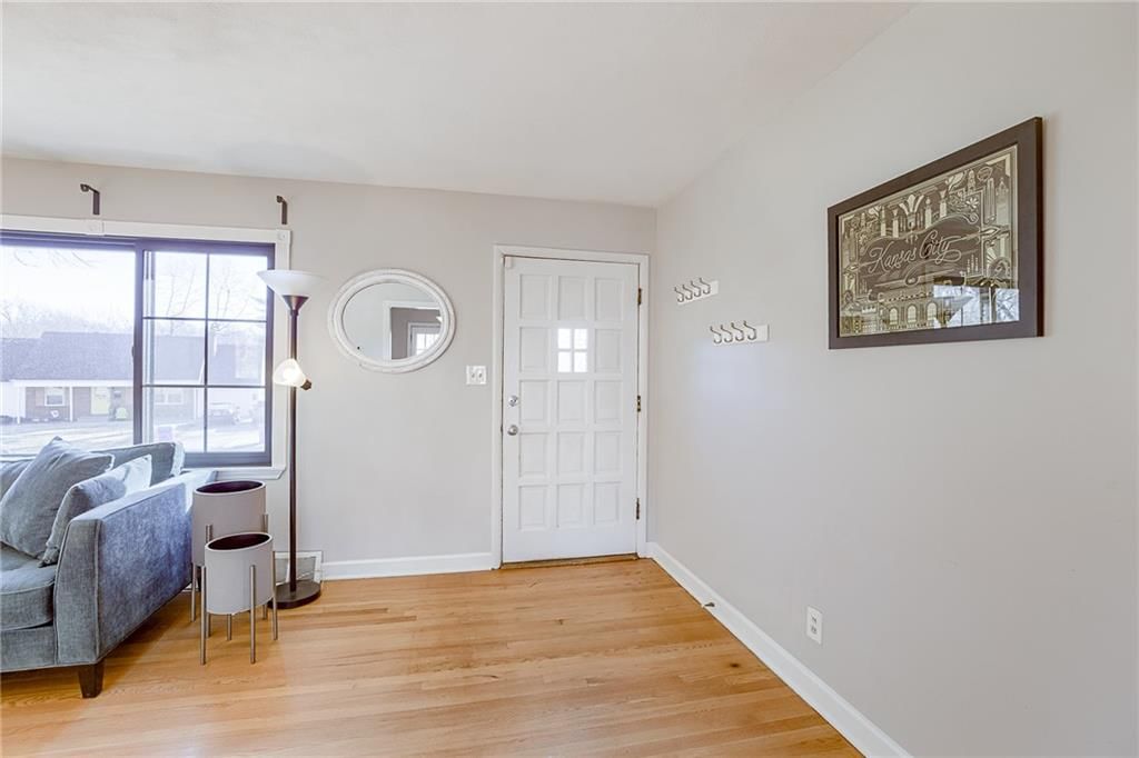 8726 Conser Drive — photo 2