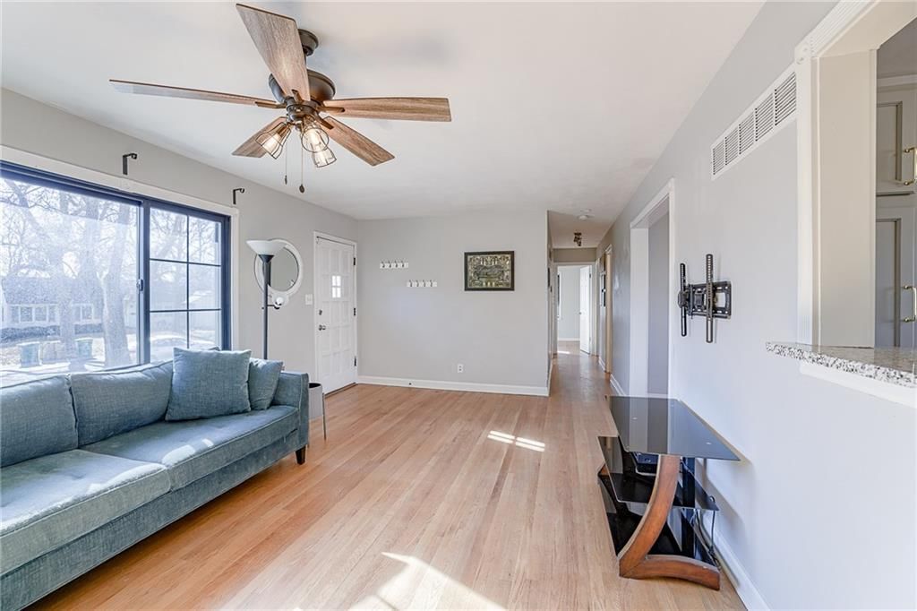 8726 Conser Drive — photo 4