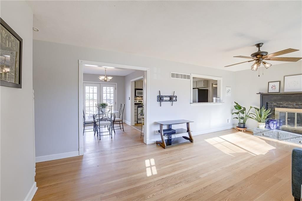 8726 Conser Drive — photo 5