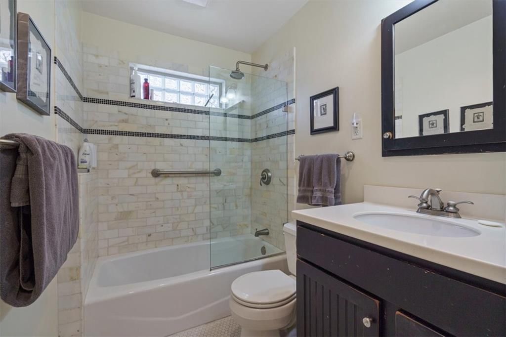 30 W 69th Terrace — photo 25