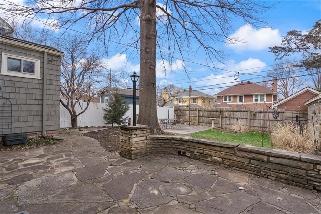 30 W 69th Terrace — photo 28
