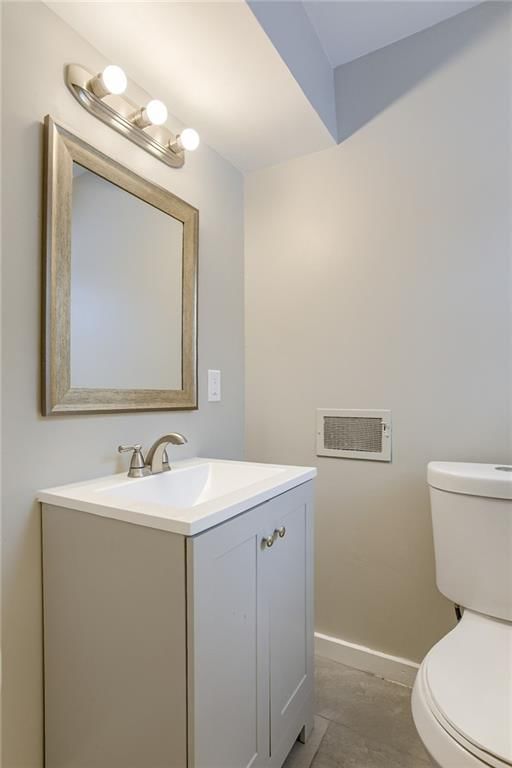 9413 White Avenue — photo 20
