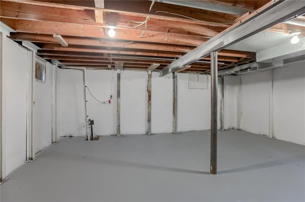 9413 White Avenue — photo 21
