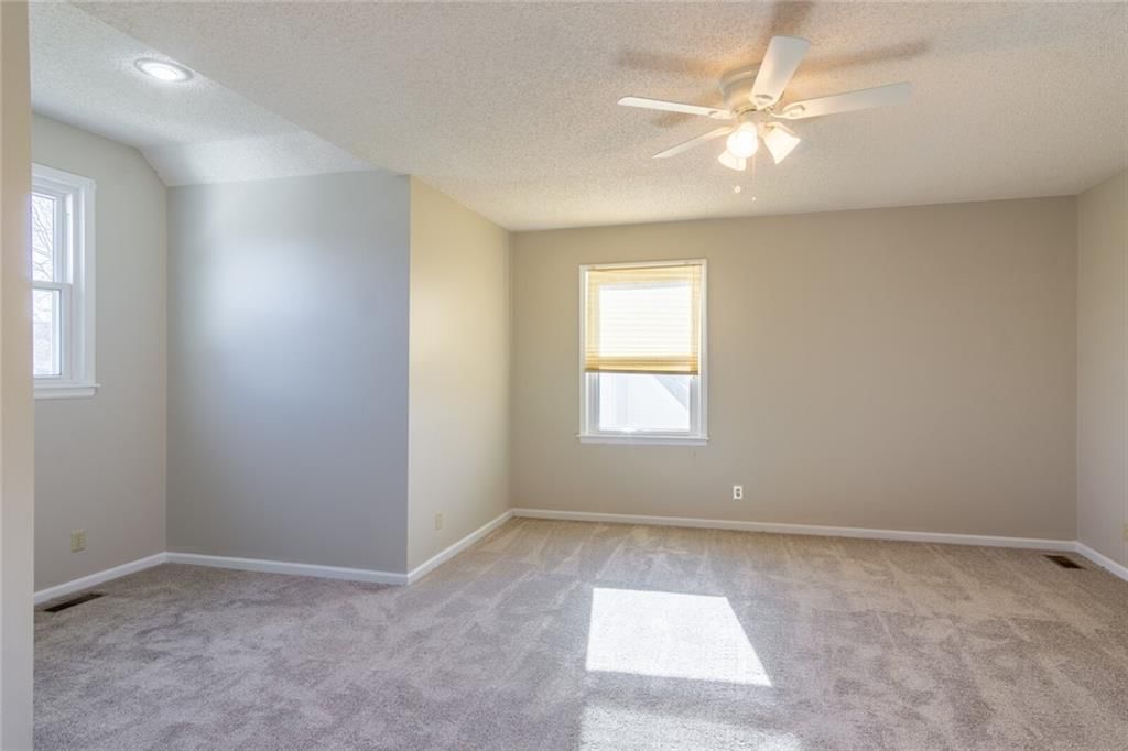15304 Foster N/A — photo 23