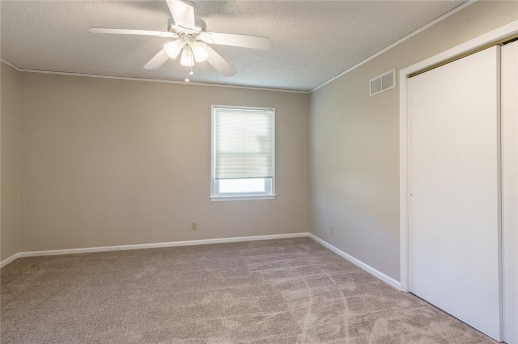 15304 Foster N/A — photo 26