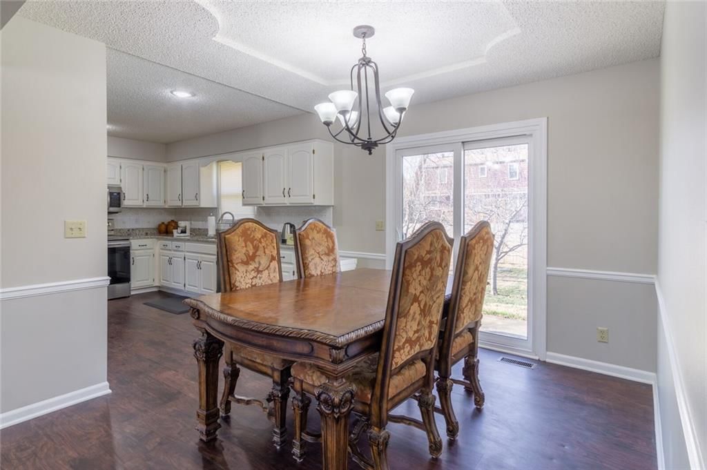 15304 Foster N/A — photo 8