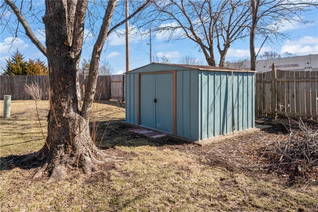 3717 Pinnacle Court — photo 25