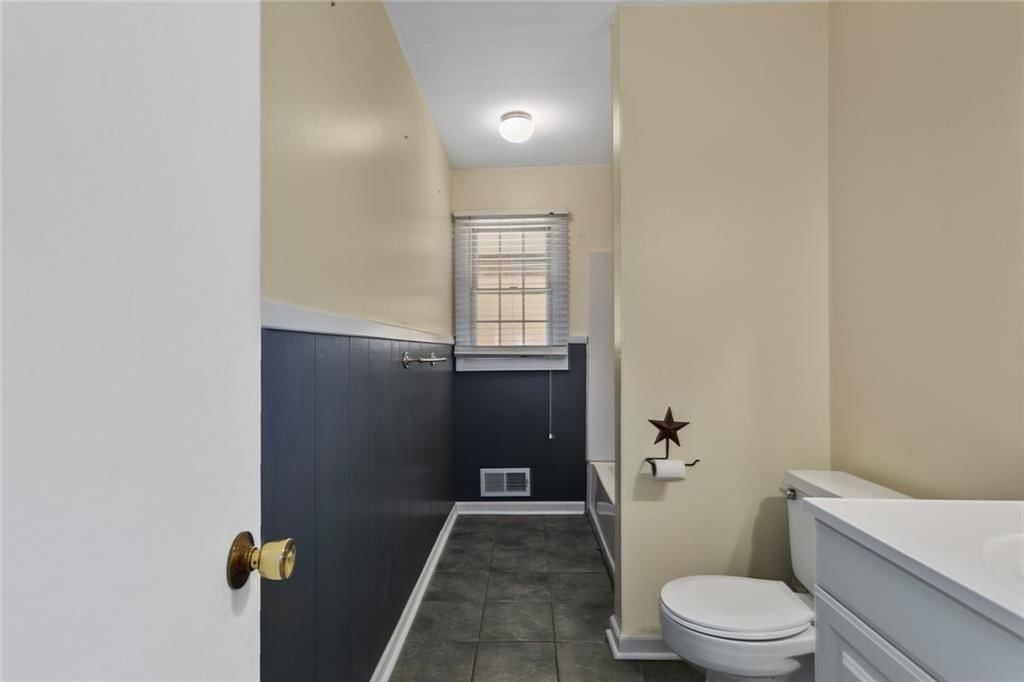 5711 W 92nd Terrace — photo 23