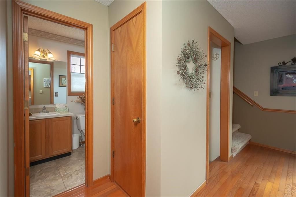924 Alma Court — photo 12