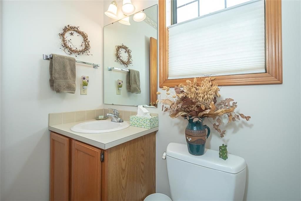 924 Alma Court — photo 13