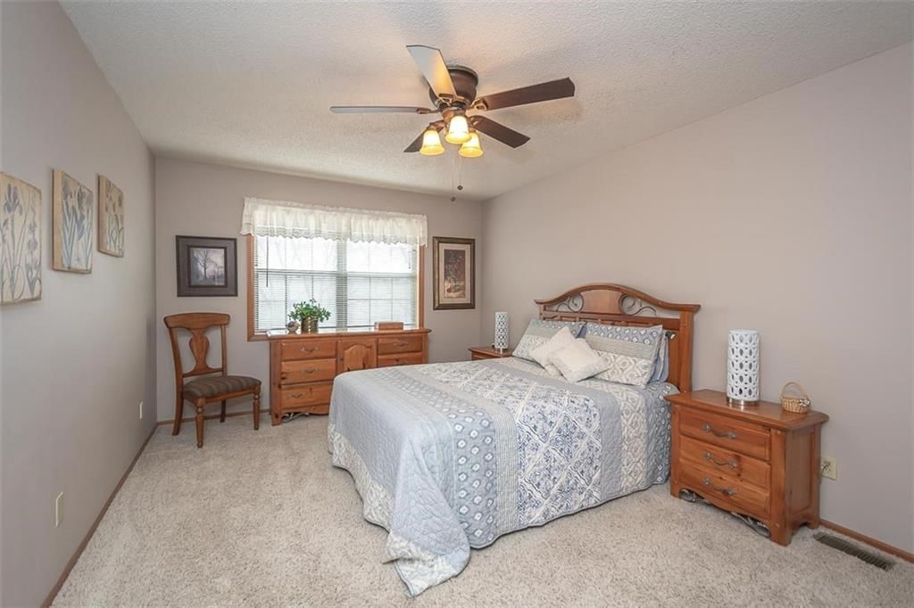 924 Alma Court — photo 18